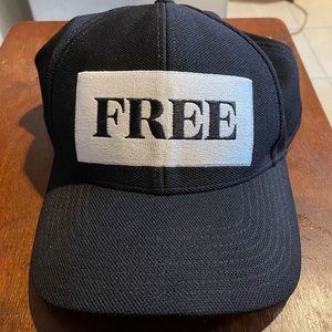 Aritzia Wilfred Free Black SnapBack Cap
